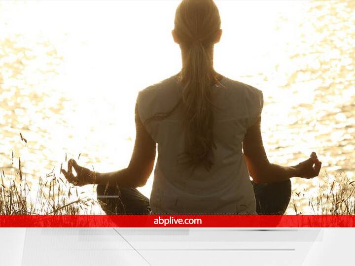 Meditation The measure of age is not the year breathing can increase life by means of vocal meditation Meditation: आयु का पैमाना वर्ष नहीं सांस, स्वर साधना से बढ़ा सकते हैं प्राण वायु