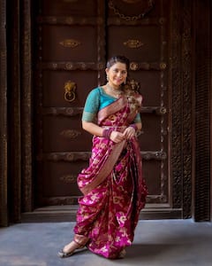 Sonalee Kulkarni: नऊवारीत खुललं अप्सरेचं सौंदर्य; पाहा फोटो!