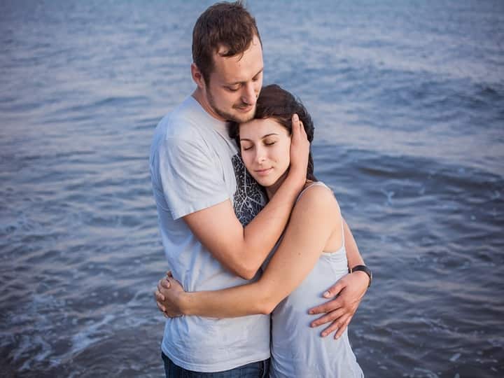 Astrology: If your girlfriend or wife's name starts with these letters, then you are lucky ज्योतिष: अगर आपकी गर्लफ्रेंड या पत्नी का नाम इन अक्षर से होता है शुरू, तो आप हैं भाग्यशाली