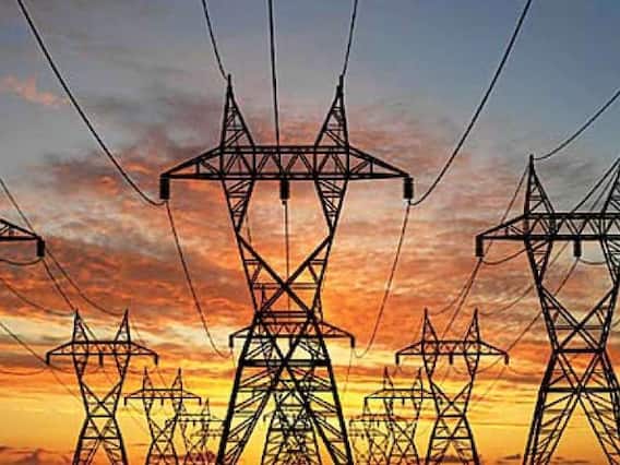 J&K News: घाटी में कर्मचारियों के हड़ताल खत्म करने के बाद बिजली सेवा बहाल, आधी रात प्रशासन के साथ हुआ समझौता
