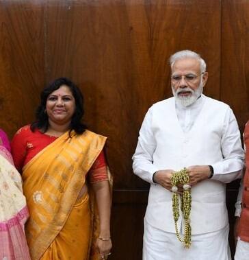 આશાબેનના નિધન પર પીએમ મોદીએ શોક વ્યક્ત કરતા ટ્વીટ લખ્યું- ખુબ દુઃખ અનુભવુ છું, તાજેતરમાં જ...... Passes Away : PM Modi tweeted on Unjha BJP MLA Ashaben Patel dead આશાબેનના નિધન પર પીએમ મોદીએ શોક વ્યક્ત કરતા ટ્વીટ લખ્યું- ખુબ દુઃખ અનુભવુ છું, તાજેતરમાં જ......