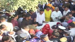 Sqn Ldr Kuldeep Singh के अंतिम संस्कार में उनकी पत्नी की इस तस्वीर ने पूरे देश को रुला दिया