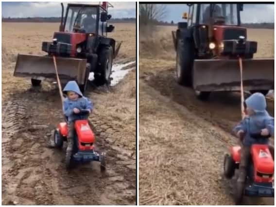 Watch: बच्चे ने अपने खिलौना ट्रैक्टर से खींची JCB, आनंद महिंद्रा ने शेयर किया वीडियो Watch: बच्चे ने अपने खिलौना ट्रैक्टर से खींची JCB, आनंद महिंद्रा ने शेयर किया वीडियो