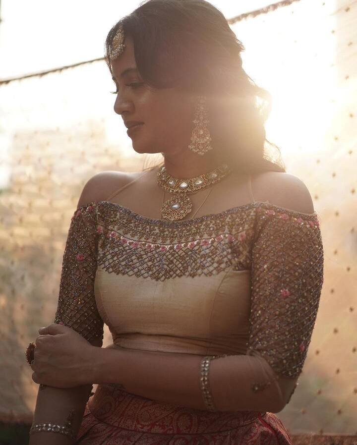 நான் கொஞ்சவே என்னை மன்றாடுதே