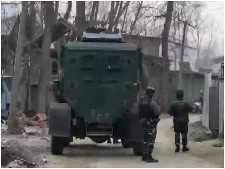Encounter continues between security forces and terrorists in ​​Kulgam Jammu Kashmir