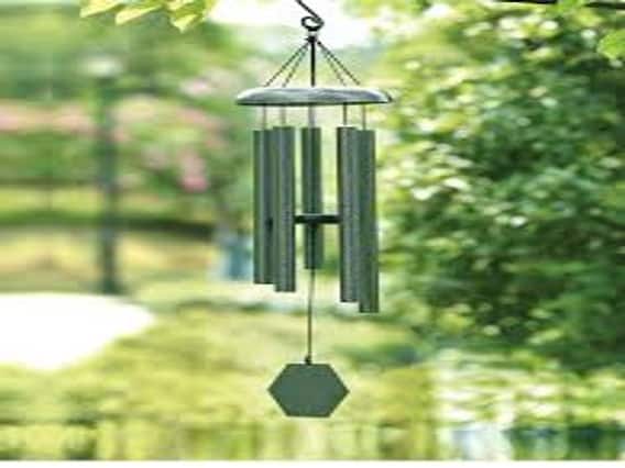 Feng Shui Tips: घर में विंड चाइम लगाने से आती है पॉजिटिविटी, इस दिश और जगह पर लगाना होता है लाभदायक Feng Shui Tips: घर में विंड चाइम लगाने से आती है पॉजिटिविटी, इस दिश और जगह पर लगाना होता है लाभदायक