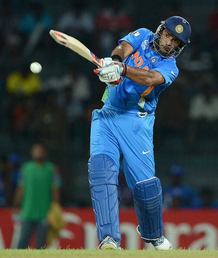 அன்றைய உலகின் தலைசிறந்த பௌலர்களான முத்தையா முரளிதரன், ஷேன் வார்னே,கிளென் மெக்ராத், வாசிம் அக்ரம், சோயிப் அக்தர், பிரெட் லீ பந்துகளை பந்தாடிய பெருமை யுவராஜ் சிங்க்கு உண்டு.