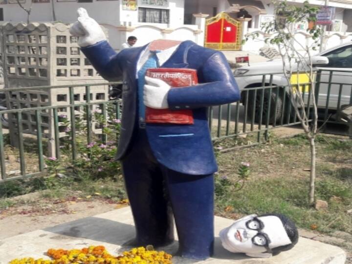Protesters Block Salem-Bengaluru Highway After Miscreants Vandalise Ambedkar Statue Protesters Block Salem-Bengaluru Highway After Miscreants Vandalise Ambedkar Statue Protesters Block Salem-Bengaluru Highway After Miscreants Vandalise Ambedkar Statue