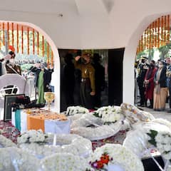 Lt Col Harjinder Singh : মরদেহে শেষশ্রদ্ধা পরিবারের, চোখের জলে চিরবিদায় লেফটেন্যান্ট কর্নেল হরজিন্দর সিংহকে