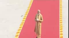 કાશી વિશ્વનાથ મંદિરના પરિસરમાં પીએમ મોદી, મંદિરના ગર્ભ ગૃહમાં પૂજા કરી, જુઓ ગુજરાતી ન્યુઝ