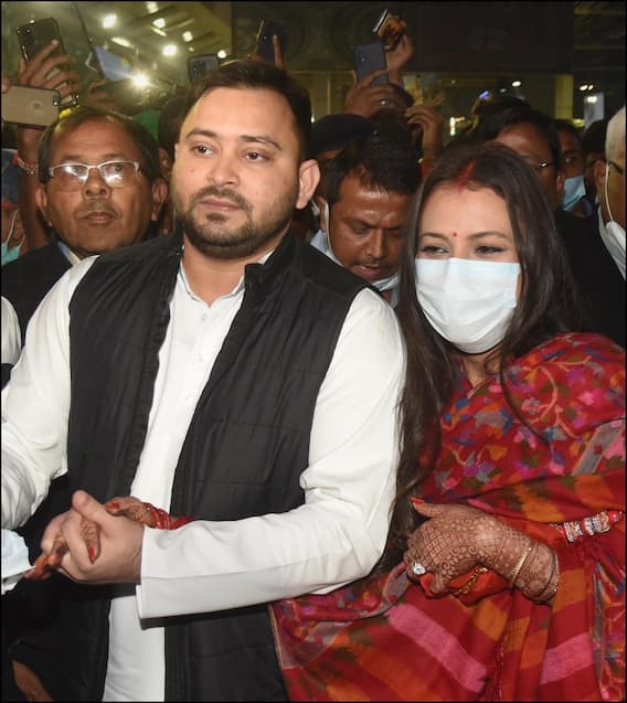 Tejashwi Yadav In Patna with wife grab hand