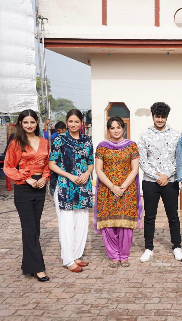 Miss Universe 2021 Harnaaz Sandhu: जानिए क्या है 'मिस यूनिवर्स' का खिताब जीतने वाली हरनाज कौर संधू और एक्टर उपासना सिंह का खास रिश्ता