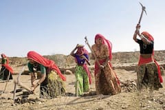 Female Labour Income | ஊதிய விகிதம்...பெண்ணுக்கு இழைக்கப்படும் அநீதி.. எப்படி உருவாக்குவது சமத்துவத்தை?