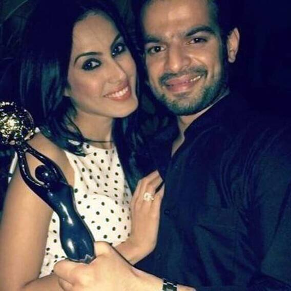 Karan Patel – Kamya Punjabi: एक वक्त था जब करण पटेल और काम्या पंजाबी एक दूसरे के प्यार में पागल थे. लेकिन अचानक से हुए इनके ब्रेकअप ने हर किसी को हैरान कर दिया था. ब्रेकअप के बाद भी इनके रिश्ते पर खूब बात होती है.