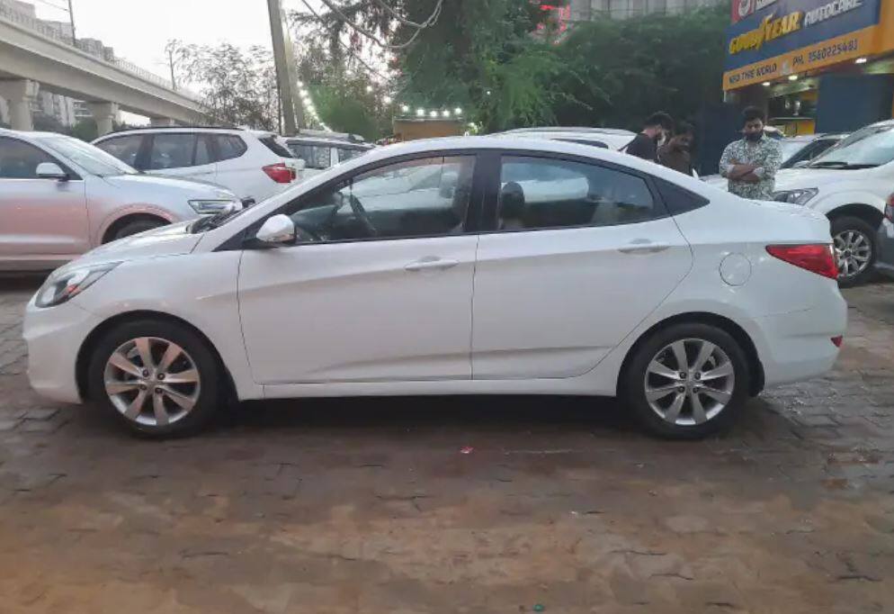 Used Hyundai verna just in Rs.3 65 lakh check details Hyundai Verna: અહીંયા માત્ર 3.65 લાખ રૂપિયામાં મળી રહી છે હ્યુન્ડાઈ વર્ના, છ મહિનાની વોરંટ પણ મળશે