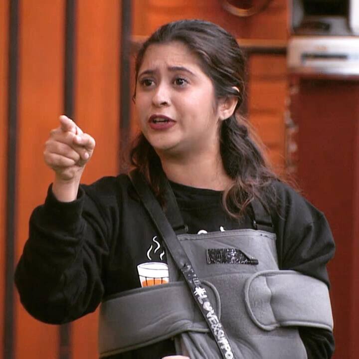 बिग बॉसच्या घरातील गायत्री आणि मीराची जोडी भरपूर गाजली. (photo:gayatridatarofficial/ig)