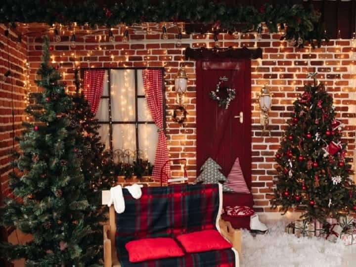 Christmas 2021 Follow these unique ideas to decorate your home on occasion of Christmas 2021 Christmas 2021: क्रिसमस के खास मौके पर इन यूनिक आइडियाज से सजाएं घर, रखें इन बातों का खास ख्याल