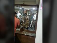 आरशामागील रहस्य... गुप्त तळघर अन् भुयारात बारबाला! अंधेरीतील डान्सबारमधील प्रकार