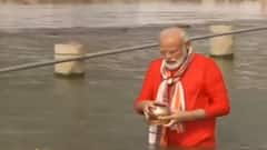 Kashi Vishwanath Corridor : PM Modi ने सूर्य को दिया अर्घ्य | Hindi News