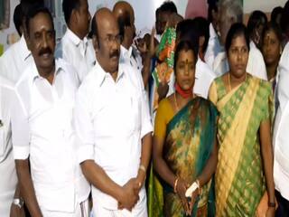 'மு.க.ஸ்டாலின் ஆட்சி செய்யவில்லை சபரீசன்தான் ஆட்சி செய்கிறார்' - ஜெயக்குமார், அதிமுக..