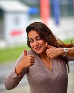 Nivetha Pethuraj Photos: ఆనందమానందమాయె..నివేదా పేతురాజ్ బ్యూటిఫుల్ పిక్స్