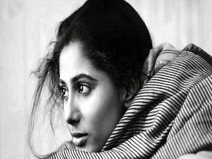 Amitabh bachchan Heroine Smita Patil could not sleep all night after shooting the scene आज रपट जाएं गाने में Amitabh Bachchan के कारण पूरी रात सो नहीं पाई थीं Smita Patil, रातभर बहाए थे आंसू