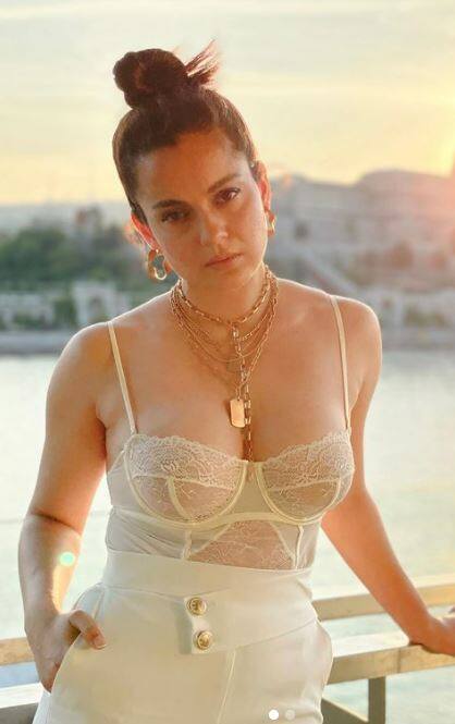 கொஞ்சம் நிலவு கொஞ்சம் நெருப்பு