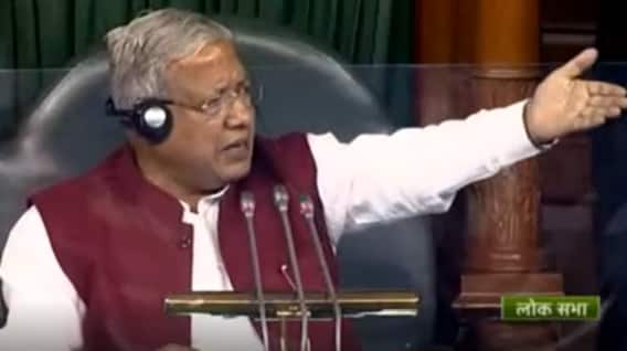 Vanga Geetha : ఏపీకి రావాల్సిన ధాన్యం కొనుగోళ్ల బిల్లులను విడుదల చేయాలని ఎంపీ డిమాండ్