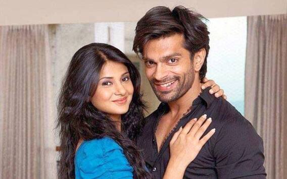Karan Singh Grover – Jannifer Winget: करण सिंह ग्रोवर और जेनिफर विंगेट ने एक दूसरे को डेट करने के बाद शादी कर ली थी. लेकिन ये रिश्ता ज्यादा लंबा नहीं चला. जल्द ही दोनों के रिश्ते का अंत हुआ.