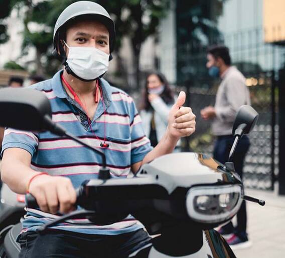 OLA च्या इलेक्ट्रीक स्कूटर्स बाजारात