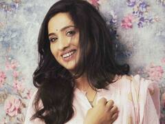 Madhurani Prabhulkar :  'आई कुठे काय करते' मधील अरुंधतीचा मनमोहक अंदाज; खास लूकमधील फोटोंने वेधले लक्ष