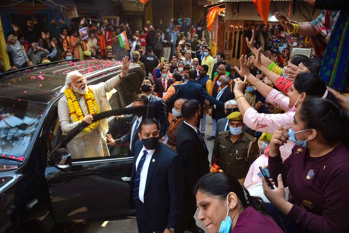 PM Modi was warmly welcomed by the people of Varanasi, who waited on the streets to greet him. (PTI Photo)