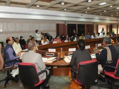 சட்டப்பேரவை செயல்பாடுகள் குறித்து புதுவை எம்.எல்.ஏக்களுக்கு டெல்லியில் பயிற்சி
