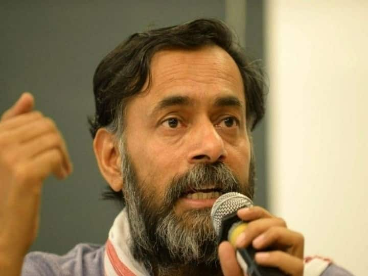 SKM leader Yogendra Yadav urges leaders who are fighting election not to use Samyukt Kisan Morcha name Punjab Election 2022: चुनाव लड़ने जा रहे एसकेएम के नेताओं को योगेंद्र यादव की सलाह, नहीं करें इस बात का इस्तेमाल