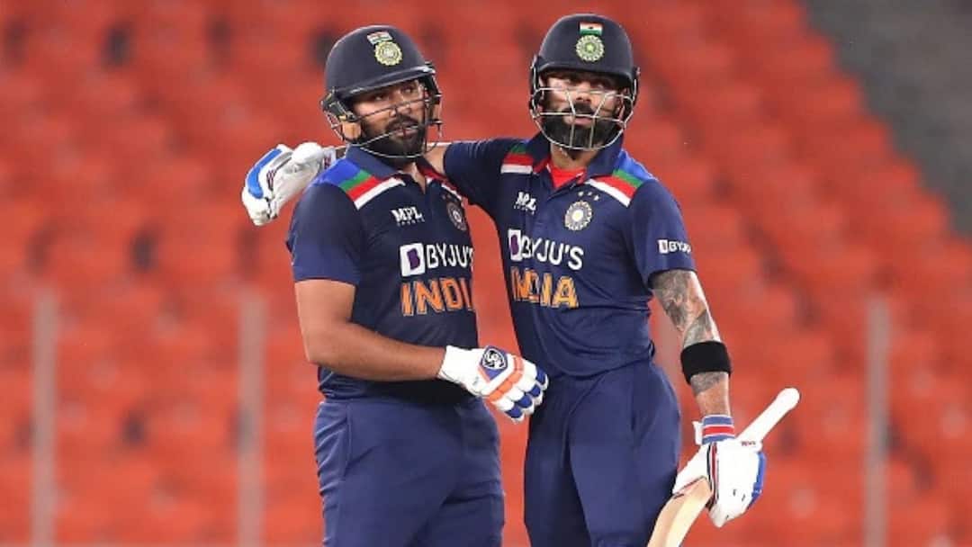 Virat Kohli Set to Skip ODI Series under a Rohit Sharma's captaincy in South Africa tour કોહલી-રોહિત શર્મા સામસામે, કોહલીએ રોહિતના હાથ નીચે રમવાનો ઈન્કાર કરી દીધો ? ટીમમાંથી ખસી જવા શું આપ્યું કારણ ?