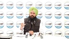 ਕਾਂਗਰਸ ਸਰਕਾਰ ਗ਼ਰੀਬ ਵਿਦਿਆਰਥੀਆਂ ਨਾਲ ਕਰ ਰਹੀ ਧੱਕਾ : ਮਲਵਿੰਦਰ ਸਿੰਘ ਕੰਗ