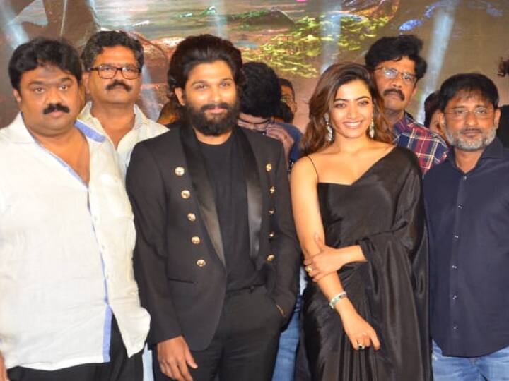 Pushpa The Rise Pre Release Party Rashmika Mandana and Allu Arjun photos Pushpa: The Rise चित्रपटाची चर्चा, अल्लू अर्जुन-रश्मिका मंदानाचे प्री रिलीज पार्टीतील फोटो व्हायरल...