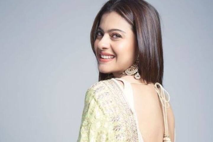 Kajol: काजोल ने साल 1997 में फिल्म 'गुप्त' में निगेटिव किरदार निभाया था, जिसमें मनीषा कोइराला और बॉबी देओल ने भी मुख्य भूमिका निभाई थी. इस फिल्म के लिए काजोल को बेस्ट विलेन का फिल्मफेयर अवार्ड भी दिया गया था.