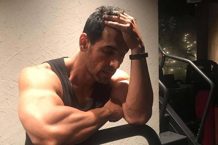 Actor john abraham instagram account hacked by hackers બૉલીવુડ અભિનેતા જૉન અબ્રાહમનું ઇન્સ્ટાગ્રામ એકાઉન્ટ થયુ હેક, ડિલીટ થઇ તમામ પૉસ્ટ્સ