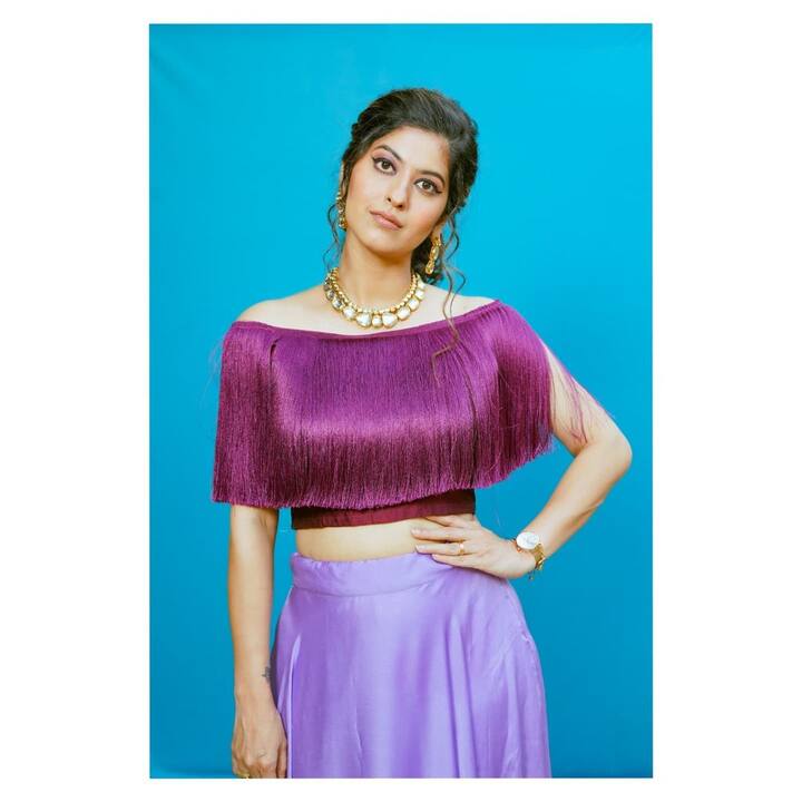 ‘खुलता कळी खुलेना’, ‘तुला पाहते रे’ आणि ‘रंग माझा वेगळा’ यांसारख्या मालिकांमधून अभिज्ञा घराघरांत पोहोचली आहे.(PHOTO : @abhidnya.u.b/IG)