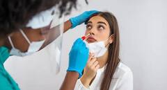 Omicron Coronavirus: कोरोना के खतरे से बचना है तो इन 4 विटामिन का सेवन जरूर करें, मजबूत होगी इम्यूनिटी