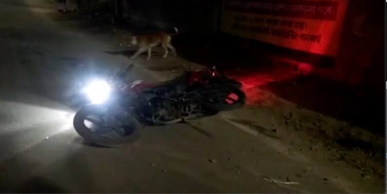 Birbhum: Bike accident lost control in siuri, 3 injured Birbhum: সিউড়িতে নিয়ন্ত্রণ হারিয়ে বাইক দুর্ঘটনা, আহত ৩