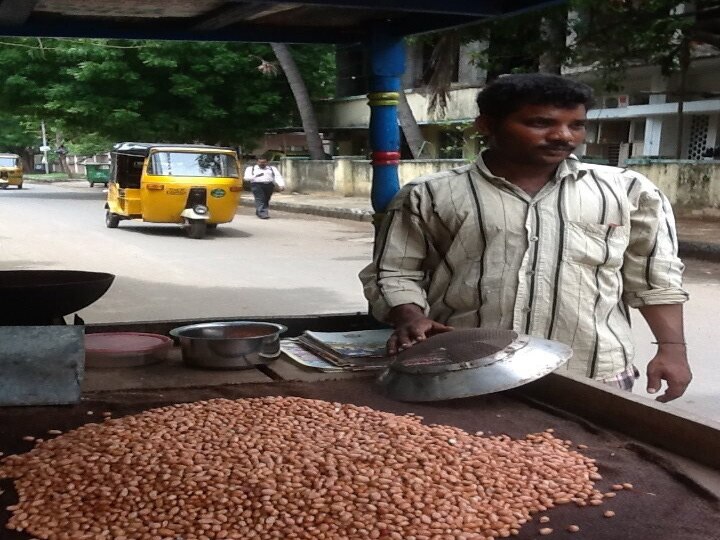 Peanuts Benefits: புரதம்.. ஏகப்பட்ட மைக்ரோநியூட்ரியண்ட்ஸ்.. வேர்க்கடலை பயன்கள் கொஞ்சநஞ்சமில்ல பாஸ்..