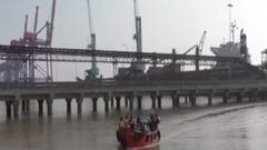 અમરેલીઃ વાવાઝોડાના સાત મહિના વિત્યા છતા શિયાળબેટમાં પાણી-લાઈટની સુવિધા પૂર્વવત કરાઈ નથી