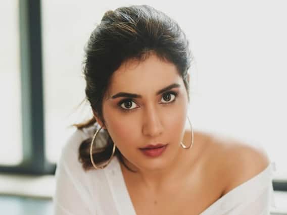 Raashi Khanna pics: வெள்ளை சட்டையில் படு கிளாமராக போஸ் கொடுத்த ராஷி கண்ணா..! Raashi Khanna pics: வெள்ளை சட்டையில் படு கிளாமராக போஸ் கொடுத்த ராஷி கண்ணா..!