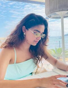 ஸ்பெயினில் கீர்த்தி சுரேஷ் - லேட்டஸ்ட் புகைப்படங்கள்