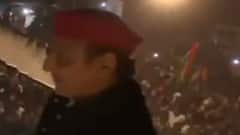 Akhilesh Yadav की विजय रथ यात्रा में उमड़ा कार्यकर्ताओं का हुजूम | UP Chunav