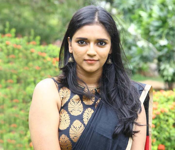 நீ காய்தானா பழந்தானா சொன்னால் என்ன ஏடி கள்ளச்சி என்னத் தெரியலையா