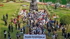 Parliament: ১২ জন সাংসদের সাসপেনশনের প্রতিবাদে গাঁধী মূর্তির সামনে থেকে বিজয় চক পর্যন্ত মিছিল বিরোধী দলগুলির | Bangla News