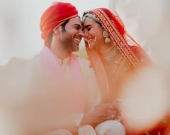 Rajkummar Rao ने पत्नी Patralekhaa संग किचड़ में रोमांस करते शेयर की ऐसी तस्वीर, मिनटों में वायरल हुआ ये अंदाज